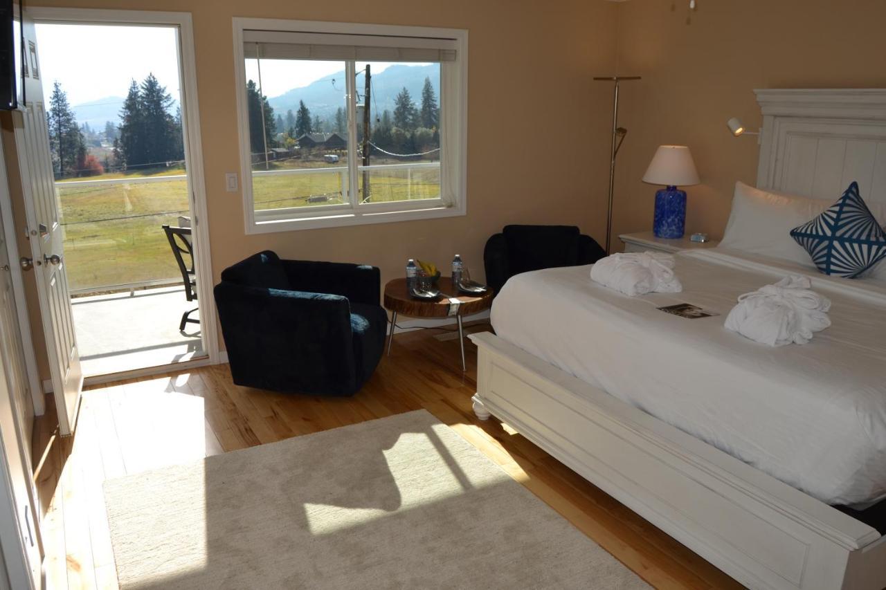 Salish B&B And Spa West Kelowna Esterno foto