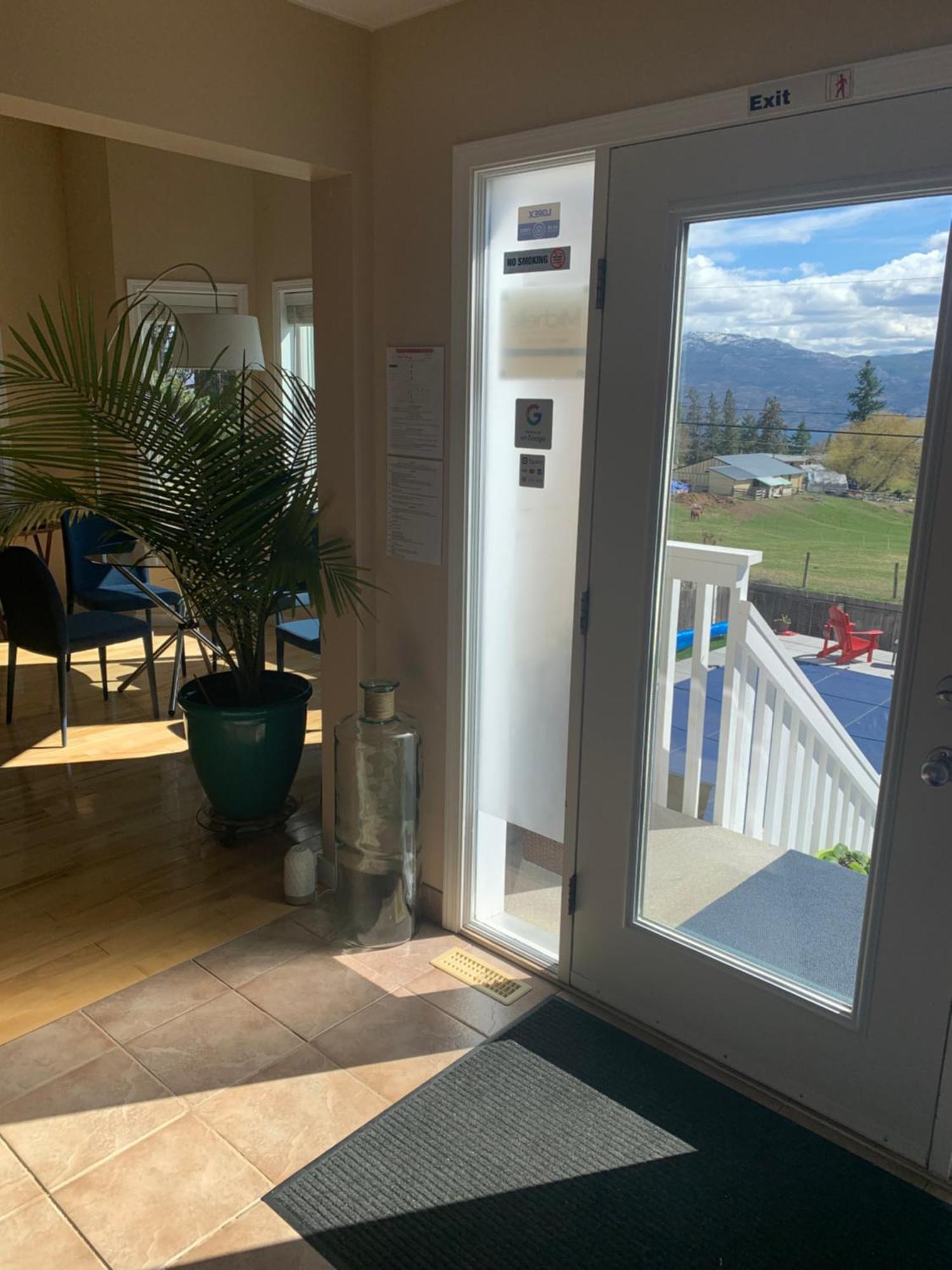 Salish B&B And Spa West Kelowna Esterno foto